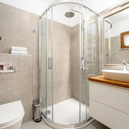 Casa Balussi By Briskva Vila *